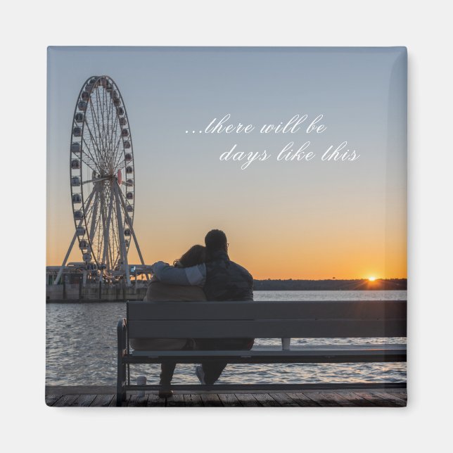 Imán Pareja de personas observa la puesta de sol en el  (Frente)