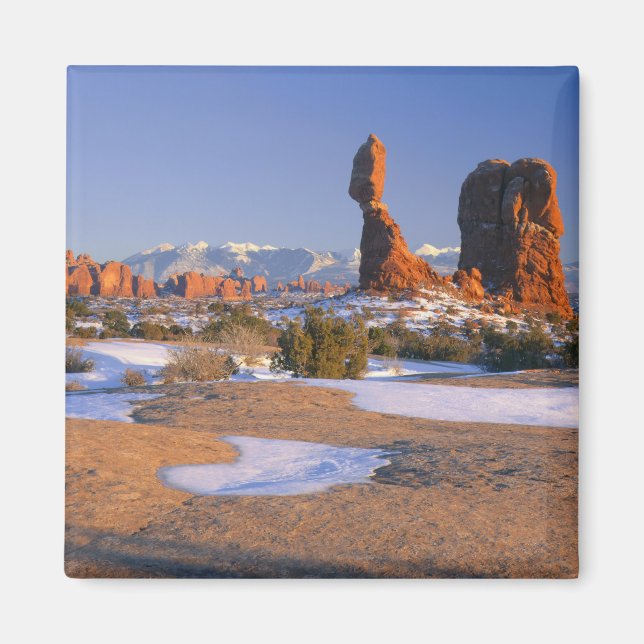 Imán PARQUE NACIONAL DE ARCHES, UTAH. EE. UU. Roca equi (Frente)