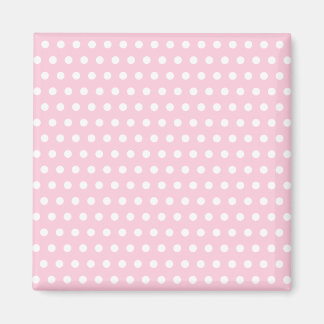 Imán Patrón de puntos de polka rosa y blanco. Delicioso