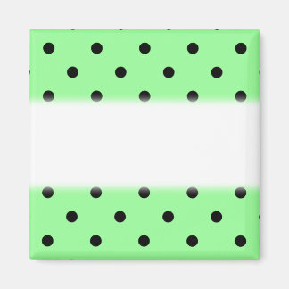 Imán Patrón de puntos de polka verde y negro.