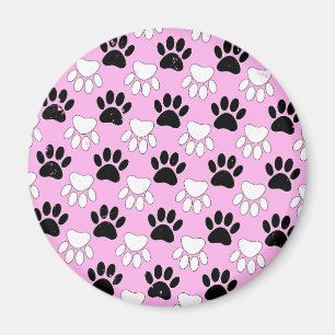 Imán Paws Blancos Y Negros Con Dolor En Fondo Rosa