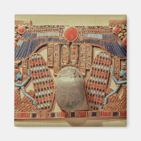 Pectoral decorado con el pañuelo alado
