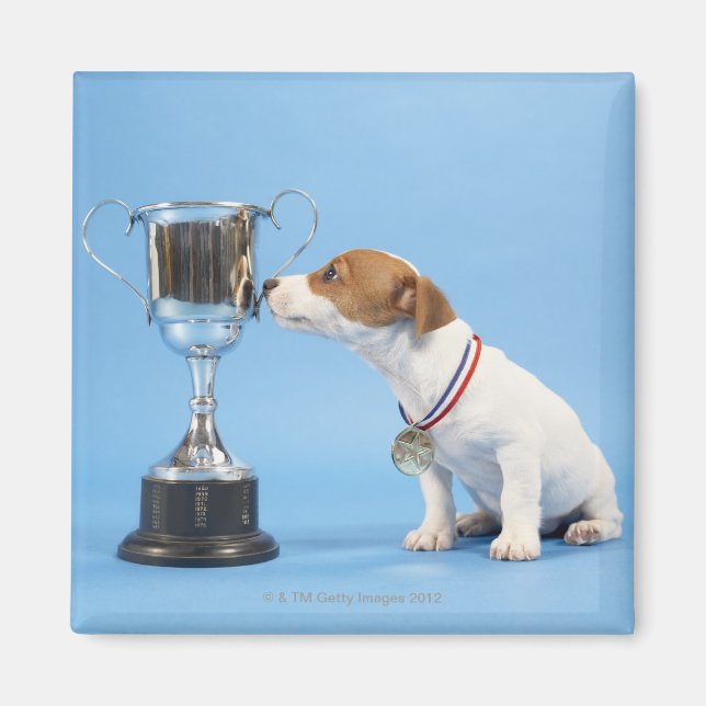 Imán Perro con trofeo (Frente)