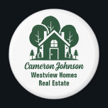Imán Personalizado Real Estate Company Green Forest Hou<br><div class="desc">Este imán de la empresa inmobiliaria forestal está perfectamente adaptado para un inmobiliario que se especializa en casas cercanas a la selva o los bosques. La silueta verde de los árboles detrás de una cabaña de troncos y personalizada con su agente y nombre de negocio de la propiedad para el...</div>