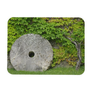 Imán Piedra molida, castillo Banfi en la región de la T