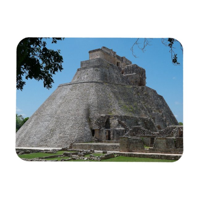 Imán Pirámide del mago, Uxmal, Yucatán, México (Horizontal)