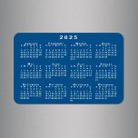 Imán Plantilla de fondo azul del calendario blanco 2025<br><div class="desc">El calendario blanco 2025 se superpone sobre una plantilla de fondo azul en este práctico imán flexible de 4"x6". Puede agregar su propia imagen de fondo en la barra lateral si lo desea. Si sólo desea un fondo de color diferente, puntee "Editar usando la herramienta de diseño", seleccione el fondo...</div>