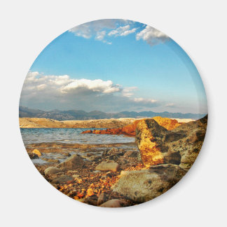 Imán Playa de piedra en la isla Pag en Croacia