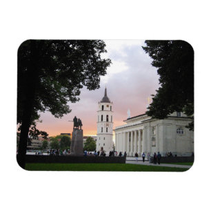 Imán Plaza de la Catedral en Vilnius, LITHUANIA —