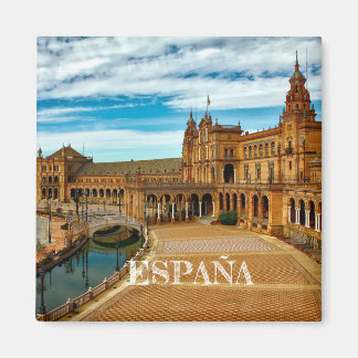 imán Plaza España de Sevilla, en Andalucía, España
