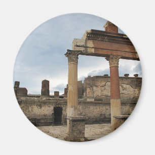 Imán Pompeya - columnas restantes de la arcada