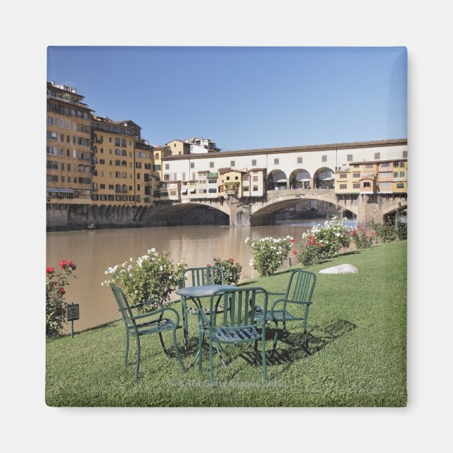 Imán Ponte Vecchio y mesa a lo largo del río Arno (Frente)