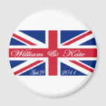 Imán Prince William and Kate<br><div class="desc">*ESTE REGALO CONMEMORATIVO ESPECIAL DE UN BODA REAL ES PARTE DE UNA SERIE DE EDICIONES LIMITADA. ¡SÓLO 100 DISPONIBLES EN CADA ESTILO* DESPLIEGUE PARA MÁS GRANDES BODAS REALES!</div>