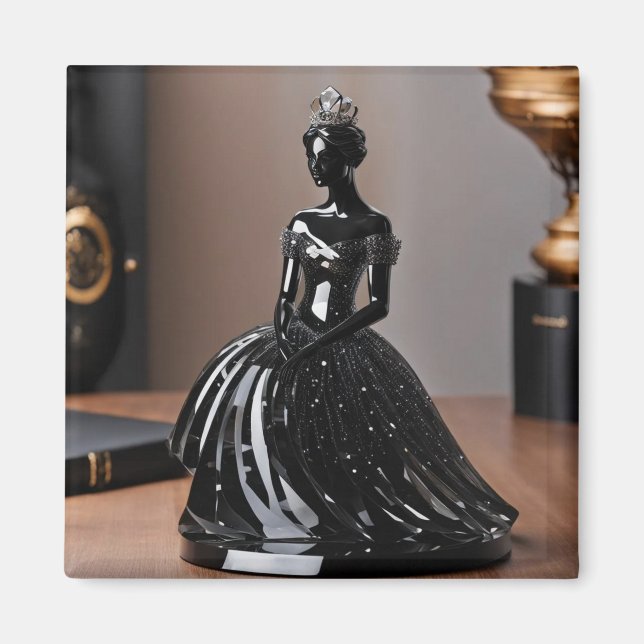Imán Princesa de cristal de cristal con vestido negro (Frente)