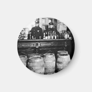 Imán Prohibición - Policía de Speeasy da a Bootlegger