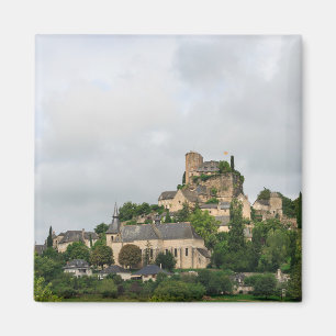 Imán Pueblo de Turenne en Francia