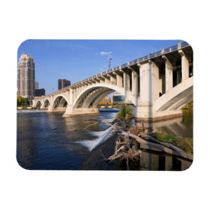 Imán Puente de la Tercera Avenida en Minneapolis