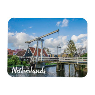 Imán Puente de madera levantada por los holandeses