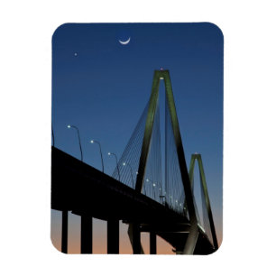 Imán Puente del Jr. de Arturo Ravenel en la oscuridad