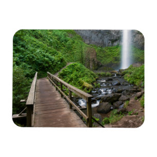 Imán Puente en Latourell Falls, Columbia River Gorge,