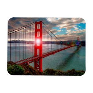 Imán Puente Golden Gate con Sun que brilla a través