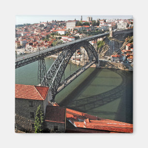 Imán Puente Porto sobre el río Douro, Portugal