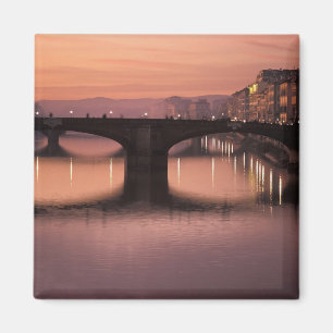Imán Puentes sobre el río Arno al atardecer, 2
