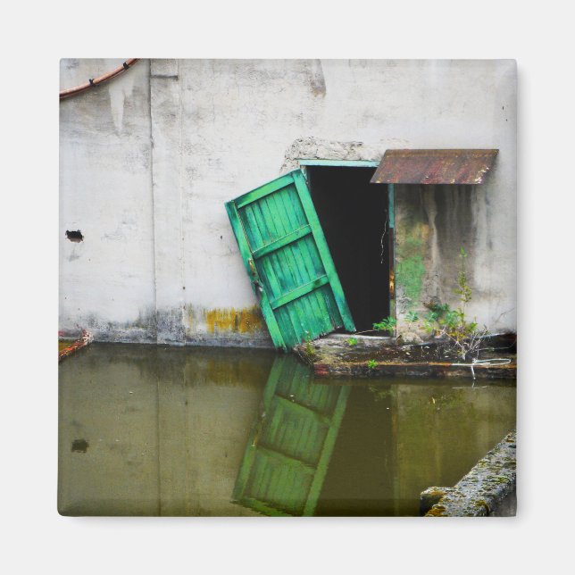 🧲 Imán "Puerta Caída" (Frente)