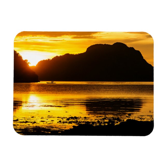 Imán Puesta de sol dorada sobre la bahía (Horizontal)