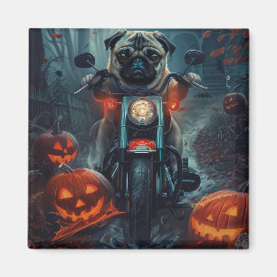 Imán Pug montando motocicleta Halloween aterrador