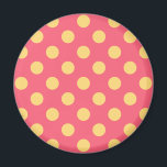 Imán Puntos de polka amarilla sobre el coral<br><div class="desc">Puntos de polka amarilla sobre el coral</div>