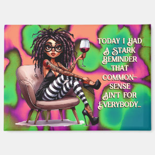 Imán Quirky Lady Tattoos & Wine Commonwealth Magnet