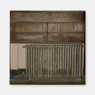 Imán Radiador rusto (calentador de habitaciones) en la 