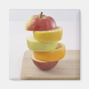 Imán Rebanadas apiladas de la fruta