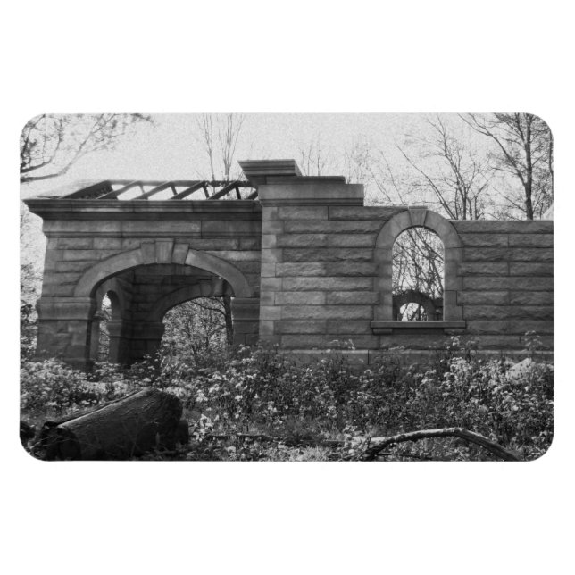 Imán Recibiendo Ruina De Tumbas