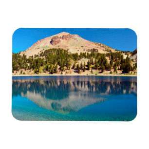 Imán Reflejos en el lago Helen, Lassen Volcánico