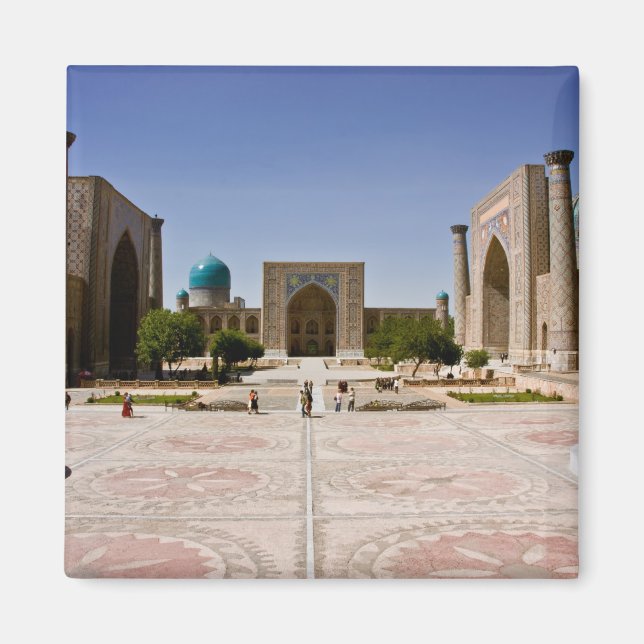 Imán Registan, Samarcanda (Frente)
