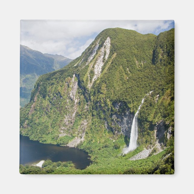 Imán Reino de Campbells, dudoso sonido, Fiordland (Frente)