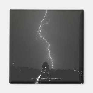 Imán Relámpago sobre ciudad