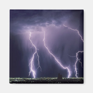 Imán Relámpago sobre el valle del lago Salado, Utah.