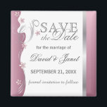 Imán Reserva la fecha | Turmalina rosa<br><div class="desc">Guarde el imán de diseño de aguijón rosa y plata. 📌 Si necesita más personalización, haga clic en el botón "Haga clic para más Personalizares" o "Personalizar o Editar diseño" y utilice nuestra herramienta de diseño para cambiar el tamaño, rotar, cambiar el color del texto, agregar texto y mucho más....</div>