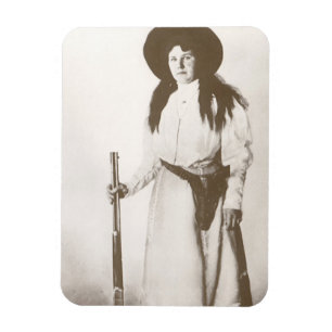 Imán Retrato fotográfico de una vaquera sosteniendo un