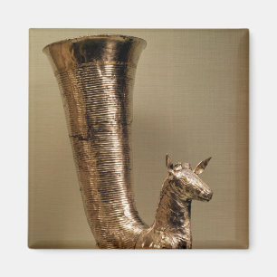 Imán Rhyton bajo la forma de cabra montés, de Irán