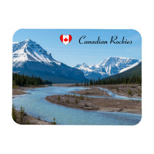 Imán Río a lo largo de la autopista Icefields Parkway 9