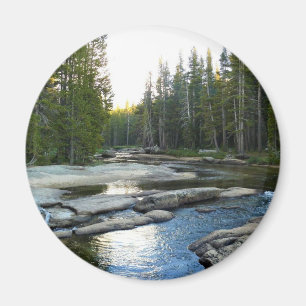 Imán Río Tuolumne por Campground, Yosemite, CA