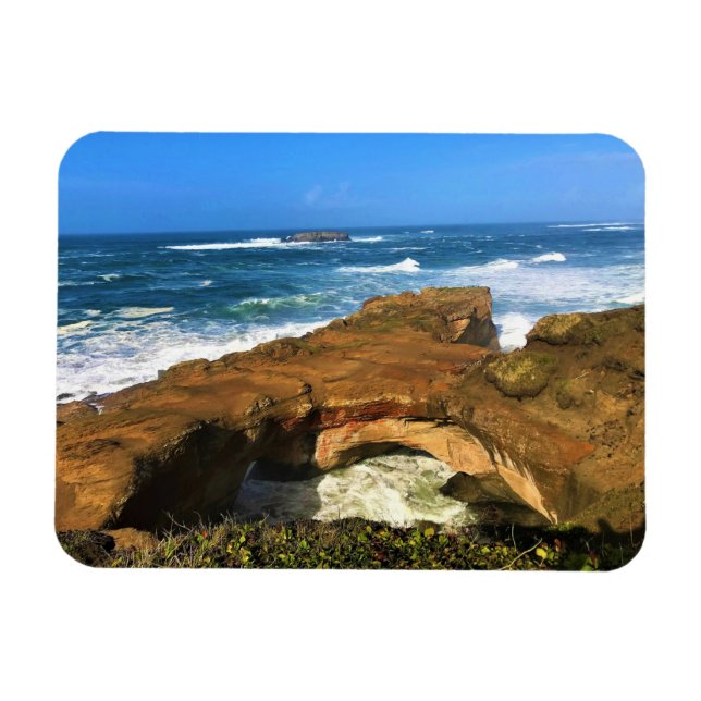 Imán Roca Otter en el Parque Estatal Devil's Punchbowl, (Horizontal)