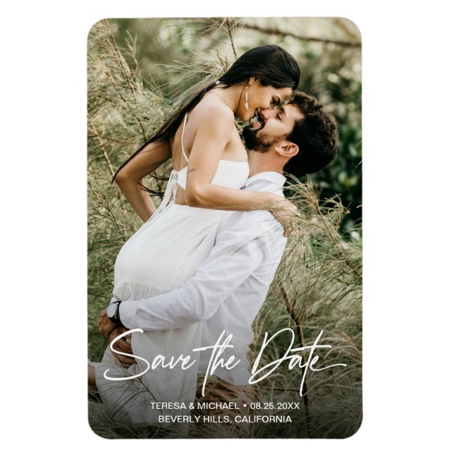 Imán Romántico Save the Date Vertical Engagement Photo (Vertical)