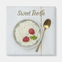 Ropa de arroz dulce con postre de frambuesas