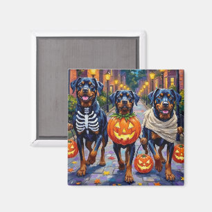 Imán Rottweiler pidiendo dulces con disfraces de Hallow