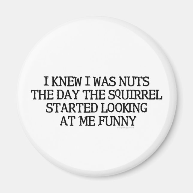 Imán Sabía Que Era Una Nuez. (Frente)